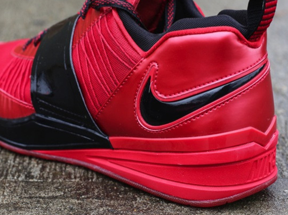 Nike Zoom Revis "Big Apple" - Available