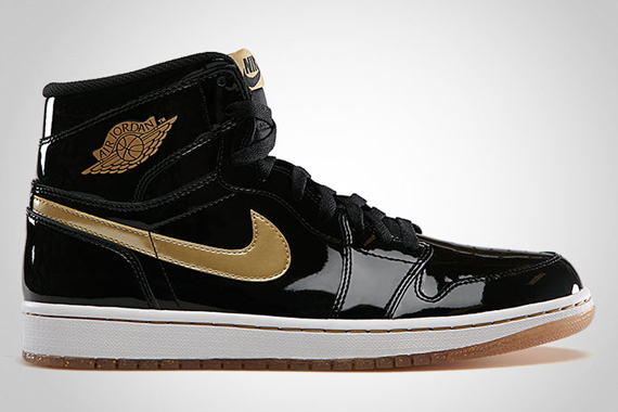Air Jordan 1 Retro High Og Black Metallic Gold 02