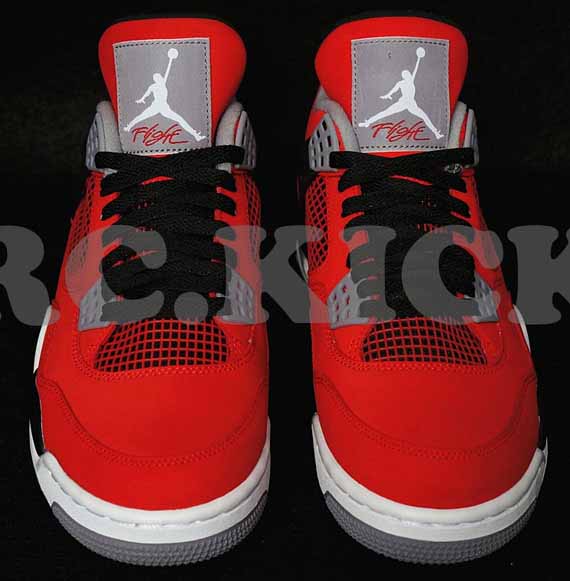 Air Jordan Iv Toro Red 6