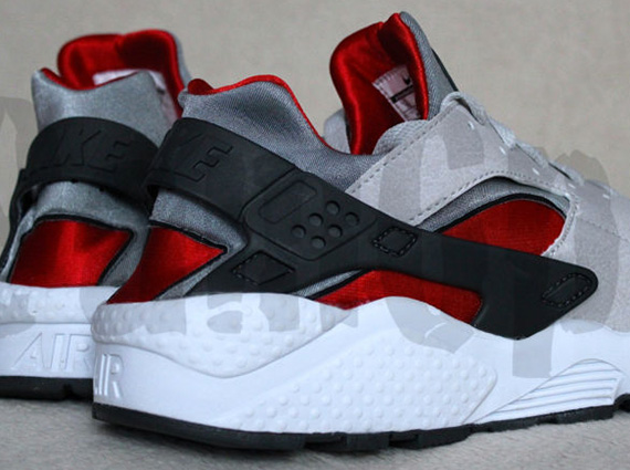 Nike Air Huarache LE - Neutral Grey - University Red - White