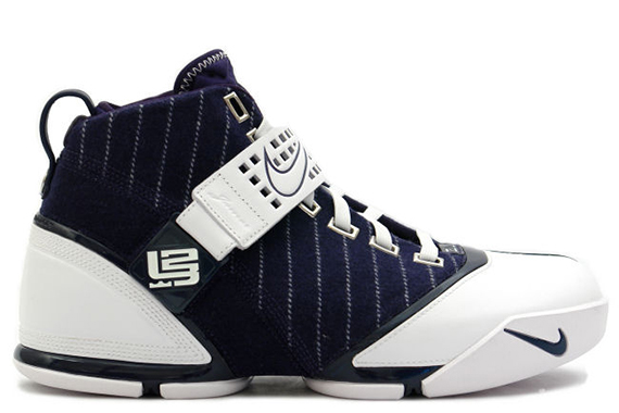 Nike Lebron Retro What Do You Think 057