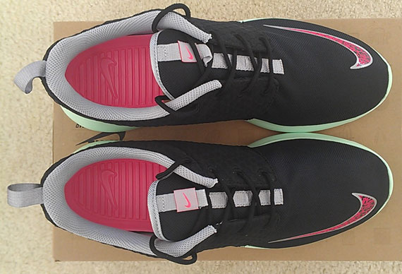 Nike Rosherun Fb Black Pink Flash Crystal Mint Chrome 5