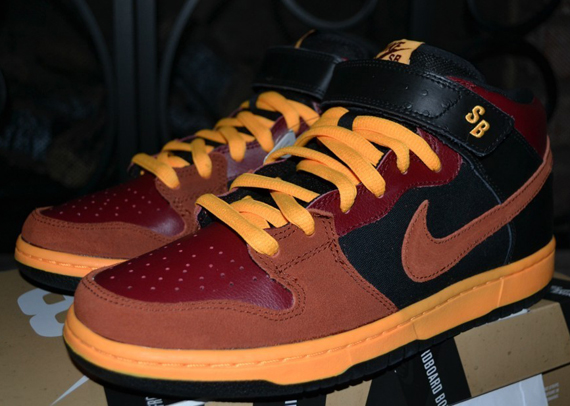 Nike Sb Dunk Mid Red Orange Black Ostrich 6