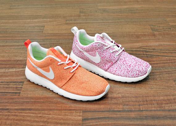 Nike Wmns Roshe Run Speckle 01