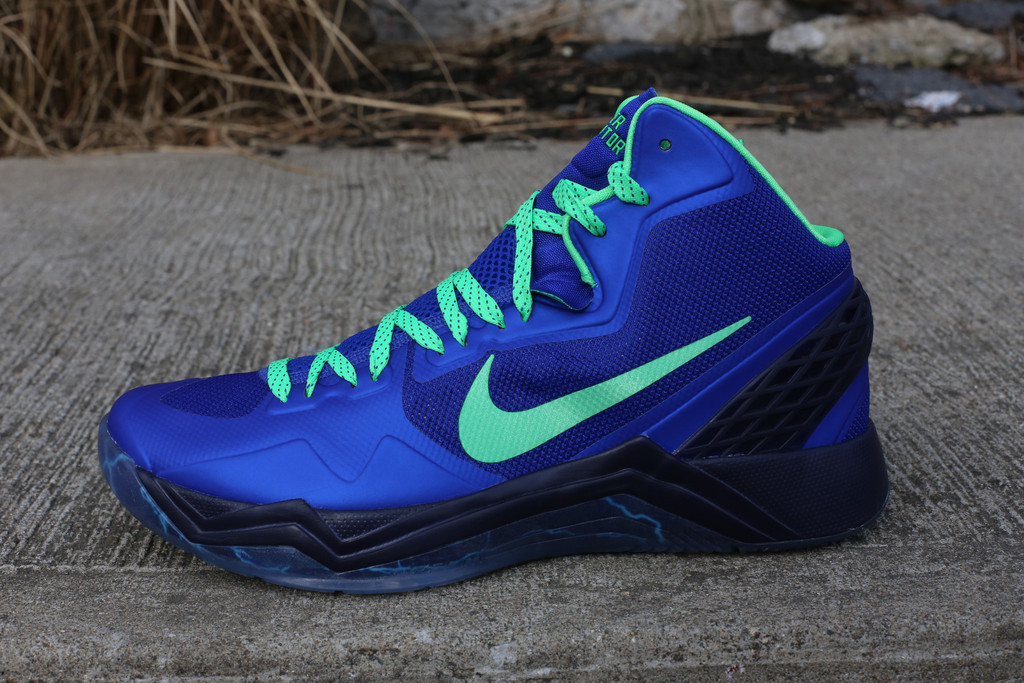 nike-zoom-hyperdisruptor-hyper-blue-poison-green-blackened-blue-1