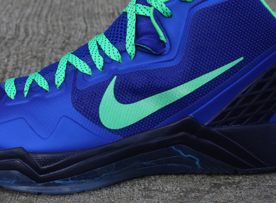 Nike Zoom Hyperdisruptor – Hyper Blue – Poison Green