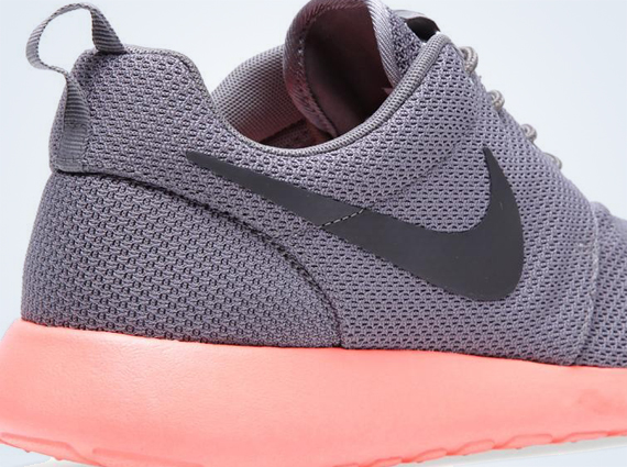 Nike Roshe Run - Soft Grey - Midnight Fog - Pink