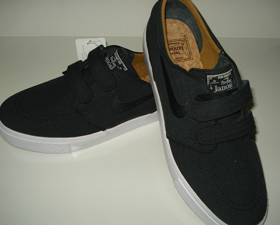 Velcro Nike Janoski Low Black 1