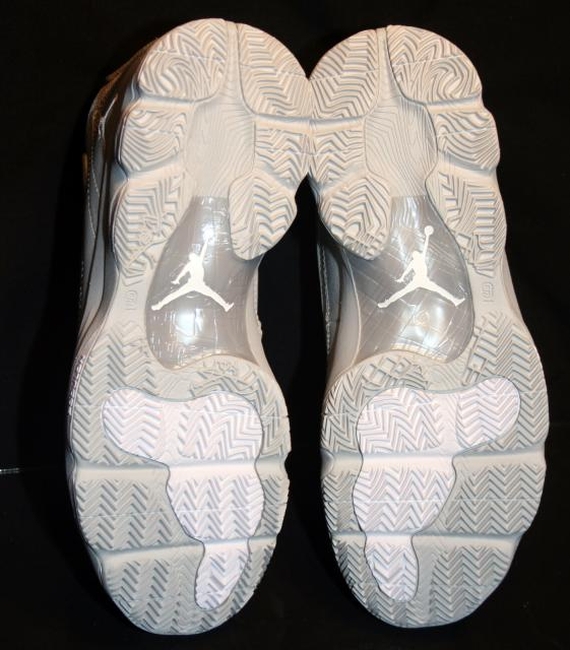 Jordan Cp3 Vi Ae Metallic Silver White 03