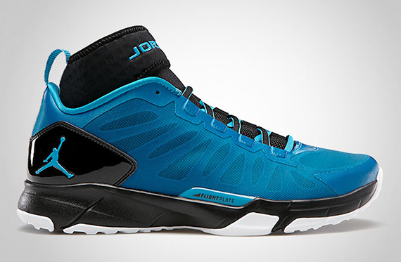 Jordan Trunner Dominate Pro Neo Turquoise Black White 3