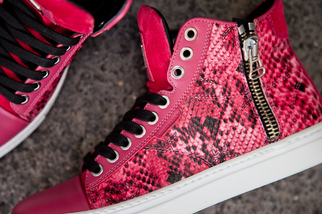 Mcm Urban Nomad Iii Red Python 05