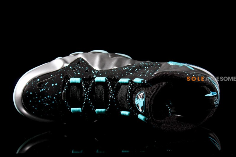 Nike Barkley Posite Max Pure Platinum Black Cyber Blue 07