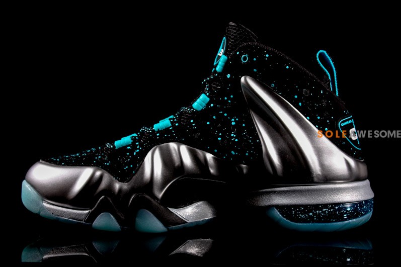 Nike Barkley Posite Max Pure Platinum Black Cyber Blue 08