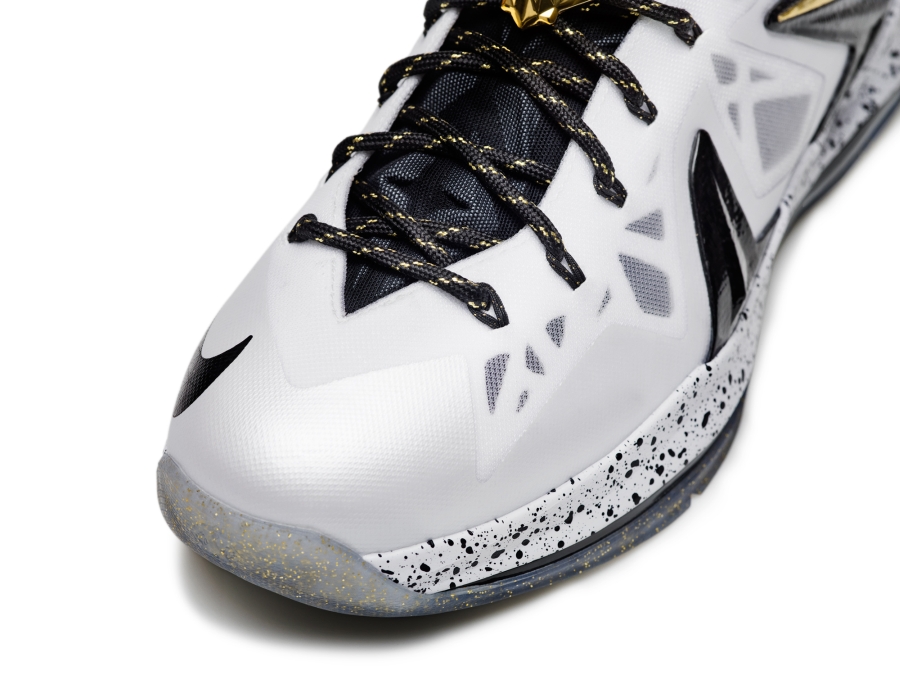 Nike Basketball Elite Series 2 0 Gold Collection 10