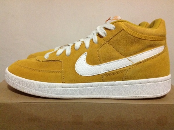 Nike Challenge Court Mid Vntg Uk Ltd 7