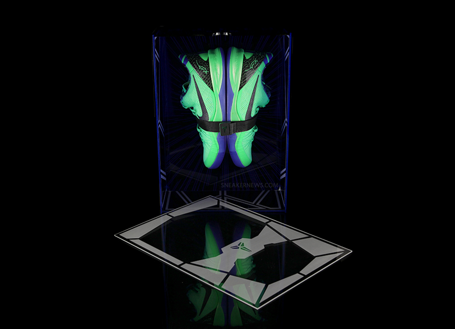 Nike Kobe 8 Elite Superhero Special Edition Packaging 1