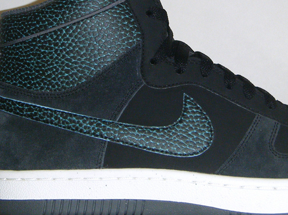 Nike Sky Team ’87 – Black – Gamma Blue – Dark Grey – Sail