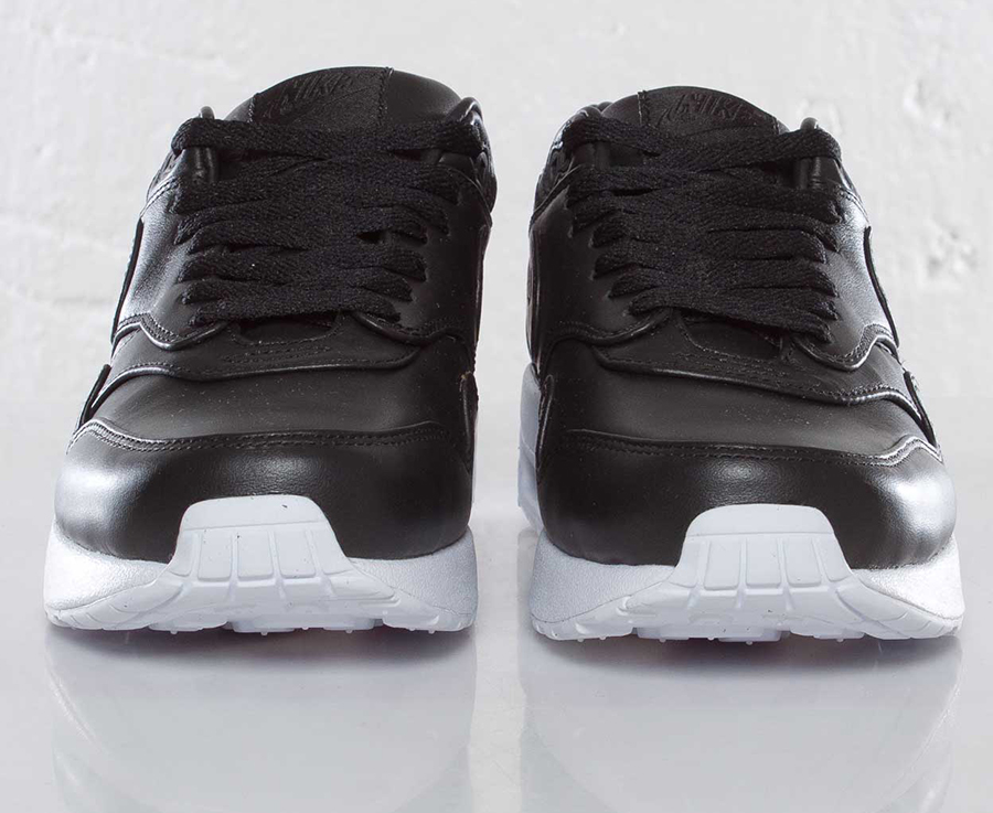 Nike Wmns Air Maxim 1 Sp Black White 1