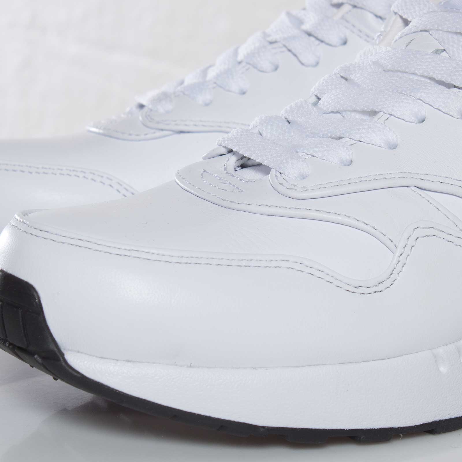 Nike Wmns Air Maxim 1 Sp White 8