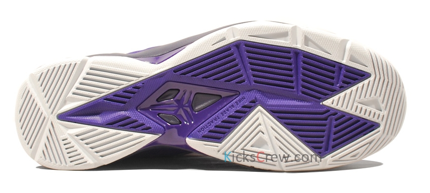 Nike Zoom Kobe Venomenon 3 Court Purple 03