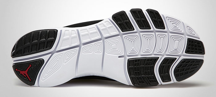 Jordan Trunner Dominate Flex 04