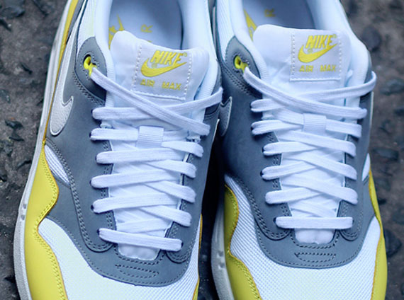 Nike Air Max 1 Essential Cool Grey Yellow 1