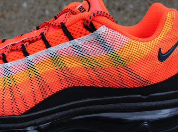 Nike Air Max 95 Dynamic Flywire "Total Crimson"
