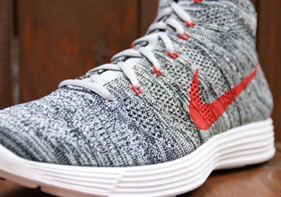 Nike Flyknit Chukka - Wolf Grey - Black - White