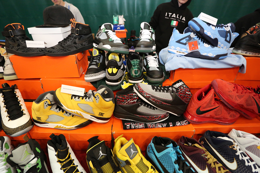Sneakercon Chi May 13 16