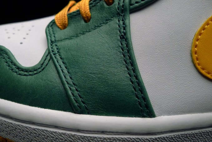 Air Jordan 1 Mid Gorge Green Sonic Yellow 4
