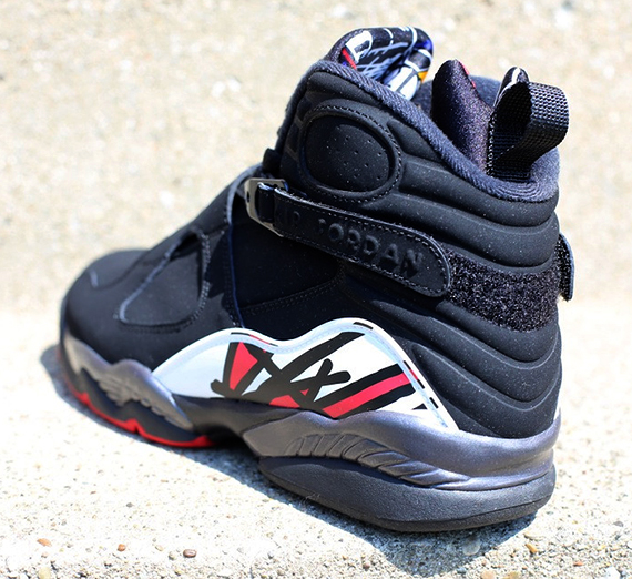 Air Jordan 8 Playoffs Retailers 3