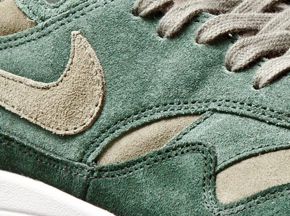 Nike Air Max 1 “Green Suede”
