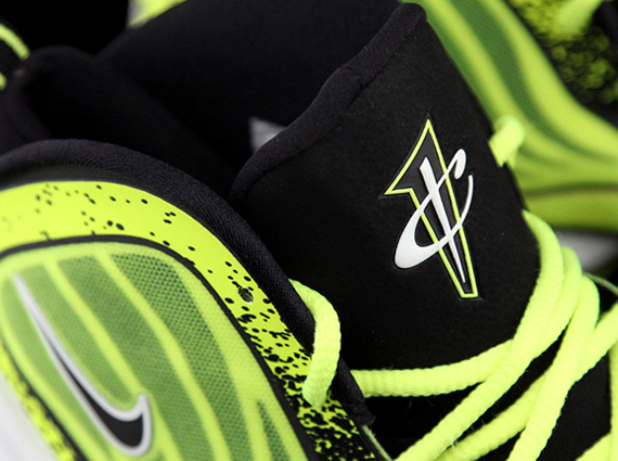 Nike Air Penny V "Volt"