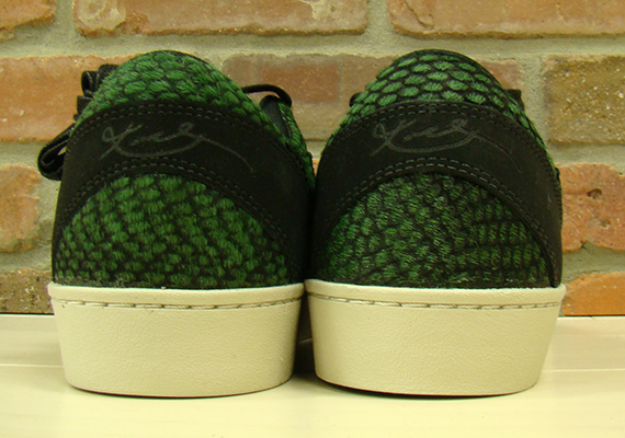 Nike Kobe 8 NSW Lifestyle “Gorge Green” - Arriving at Retailers