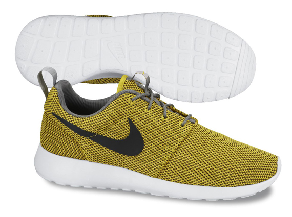 Nike Roshe Run Mesh Yellow Black