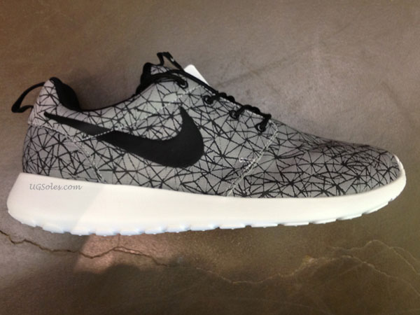 Nike Roshe Run Print 2014 Sample 00