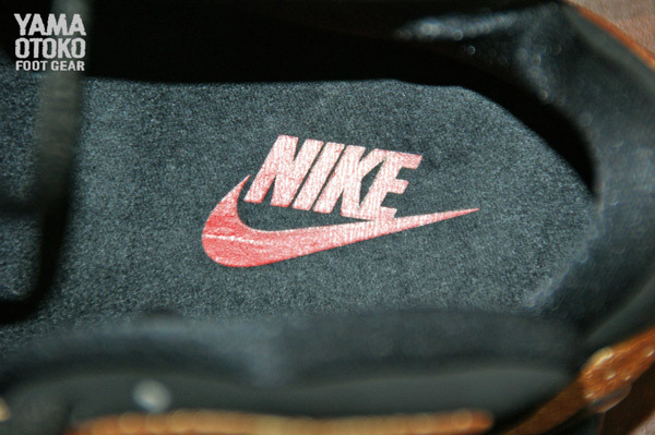 Nike Zoom Hyperflight Lion 01