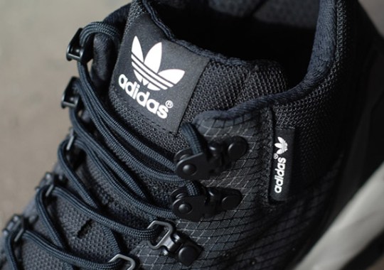 adidas Torsion Trail Mid – Black – White