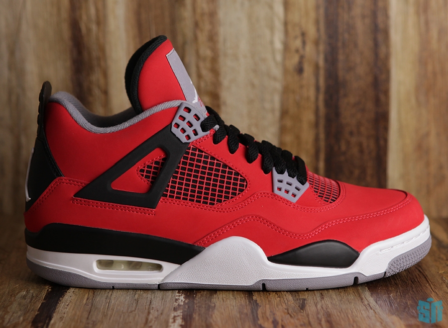 Air Jordan Iv Toro Release Reminder 03