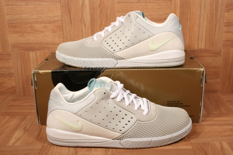 Nike Back To The Future Sneakers 01