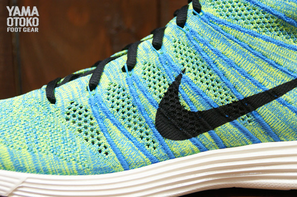 Nike Lunar Flyknit Chukka Blue Glow Black Volt Sail 02