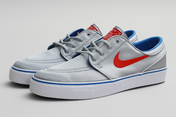 Nike SB Stefan Janoski – Metallic Silver – University Red