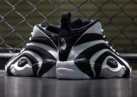 Reebok Shaqnosis - Arriving at Asia Retailers