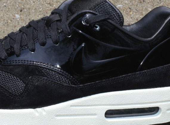 Wmns Nike Air Max 1 Vt Qs Black Sail