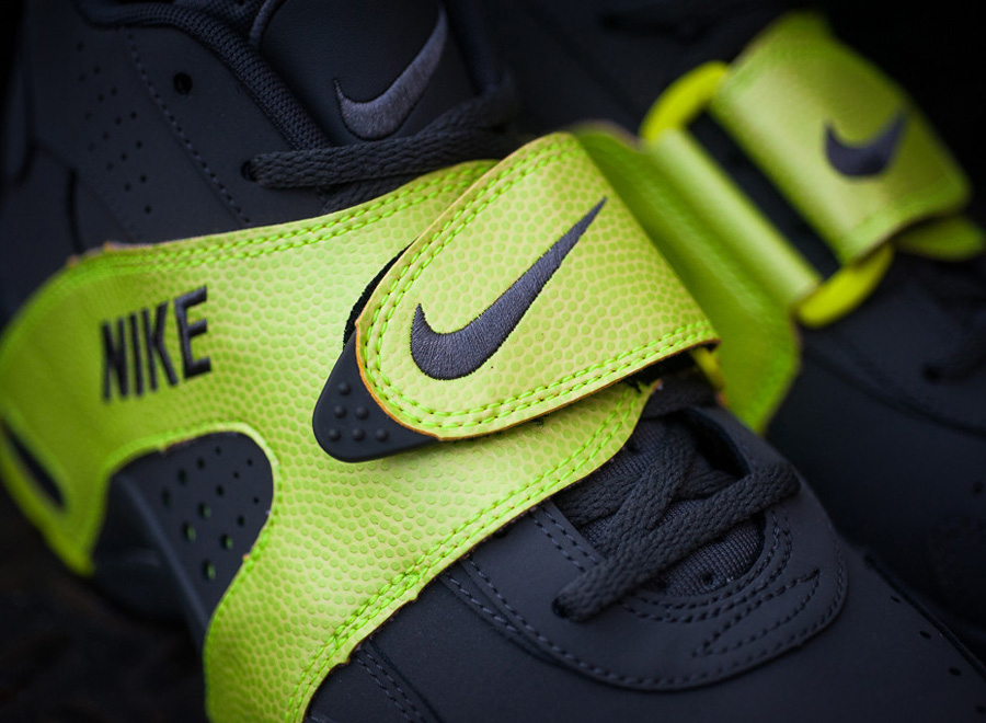 Nike Air Veer Grey Volt 3