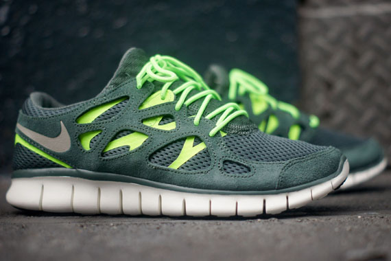 Nike Free Run 2 Vintage Green Flash Lime 3