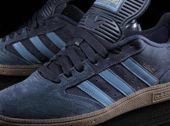adidas Busenitz - Collegiate Navy - Gum