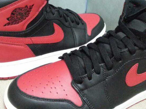 Air Jordan 1 Retro High OG - Black - Varsity Red - White