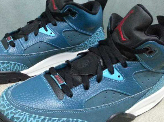 Jordan Son of Mars - Teal - Black - Red