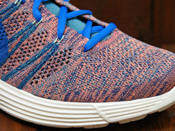 Nike Lunar Flyknit Chukka Pink Blue